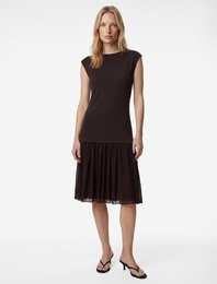 İki Farklı Kumaş Kullanımlı Tül Detaylı Kolsuz Yuvarlak Kayık Yaka Midi Elbise