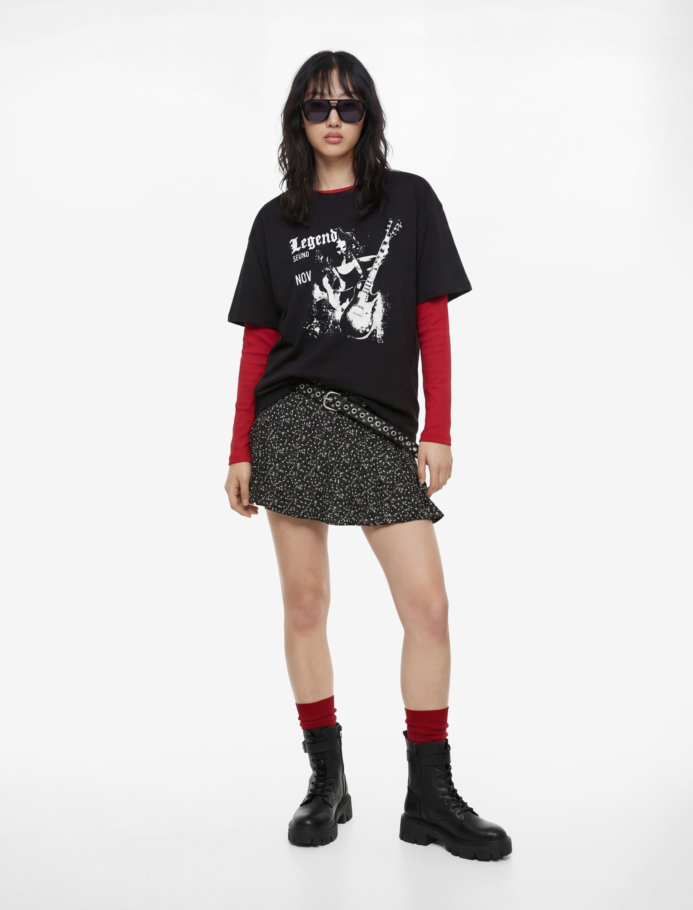   Rahat Kesim Bürümcük Çiçekli Mini Şort Etek