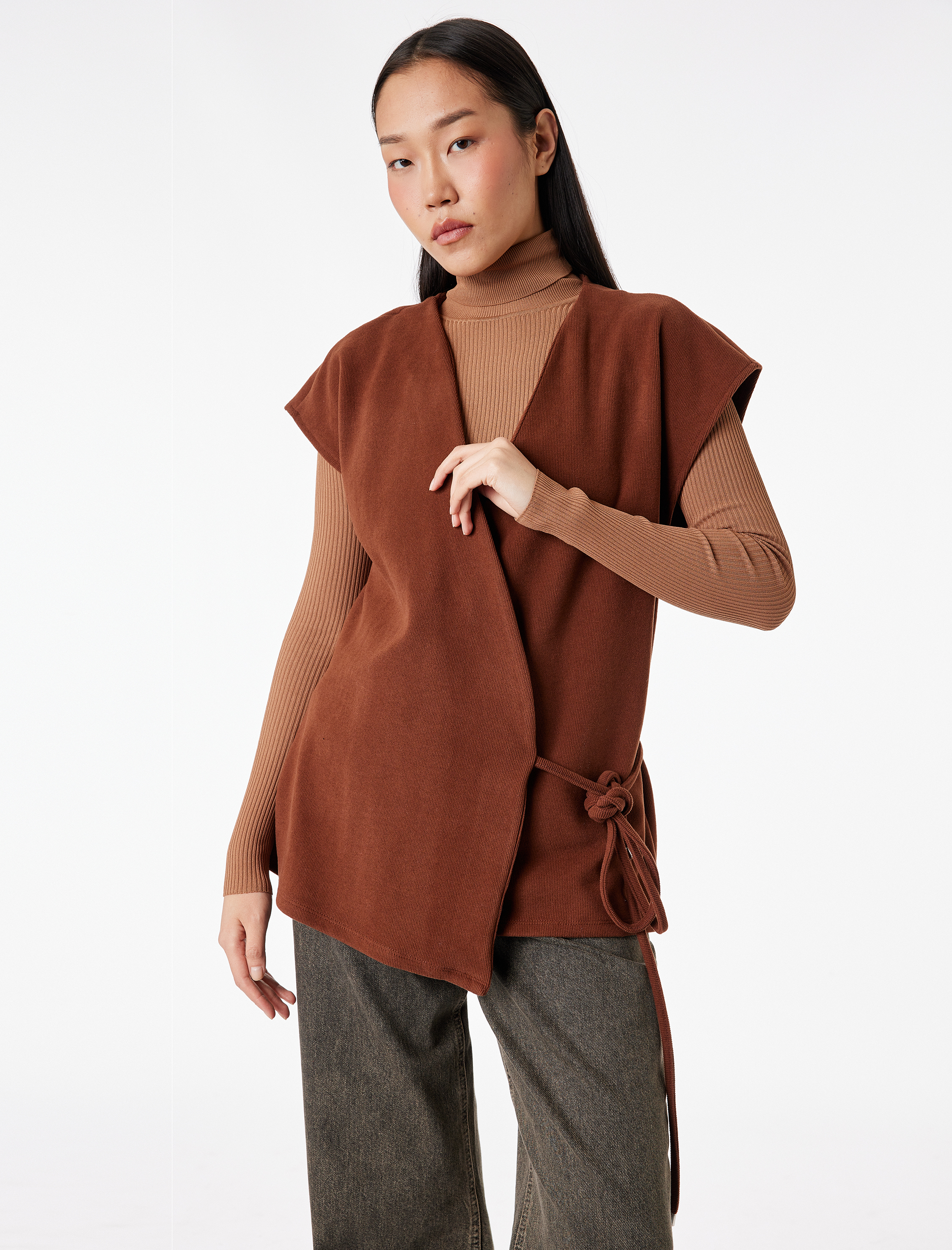   Slim Fit Kolsuz Bağlama Detaylı Kruvaze Triko Hırka