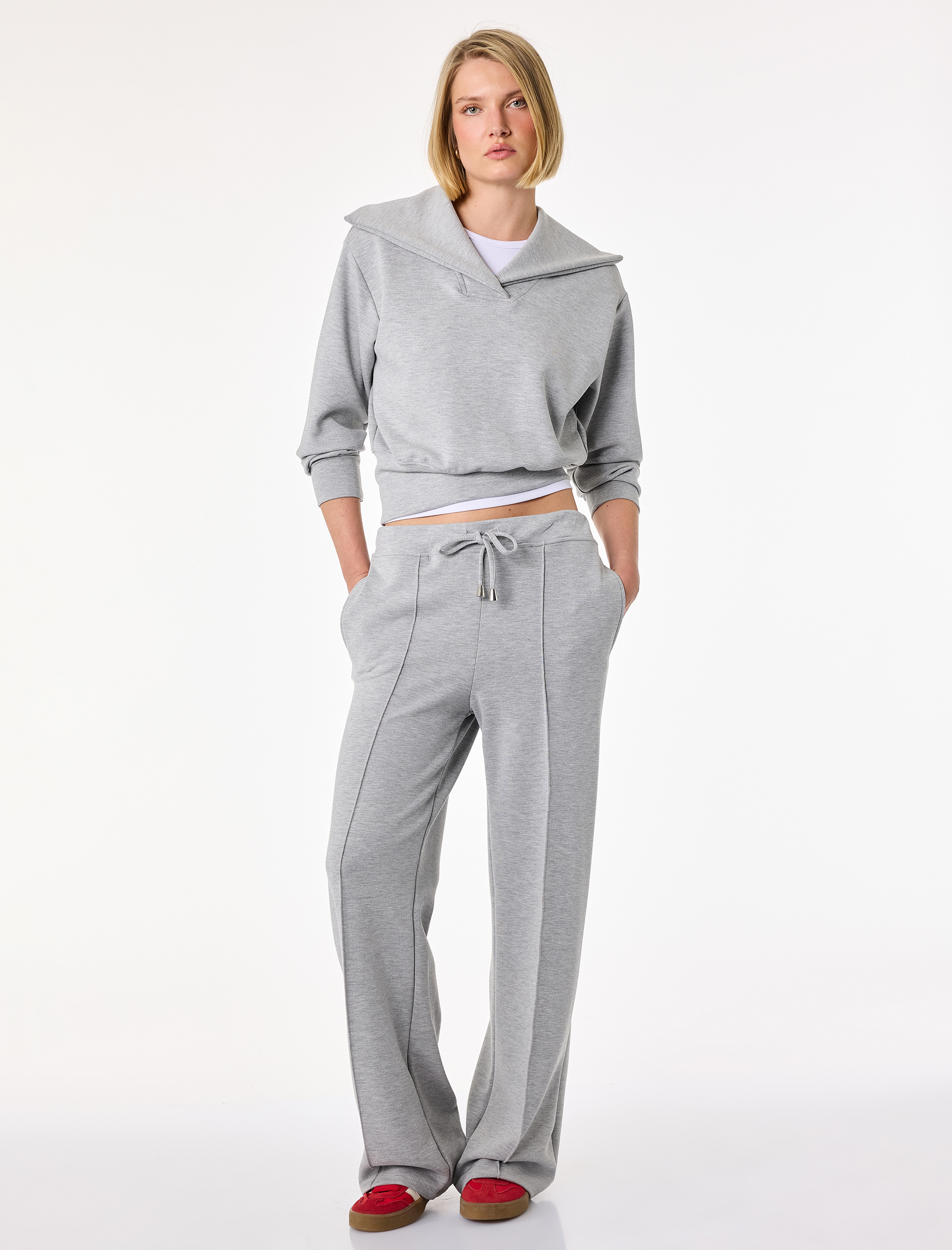   Modal Kumaş Uzun Kollu Denizci V Yaka Sweatshirt