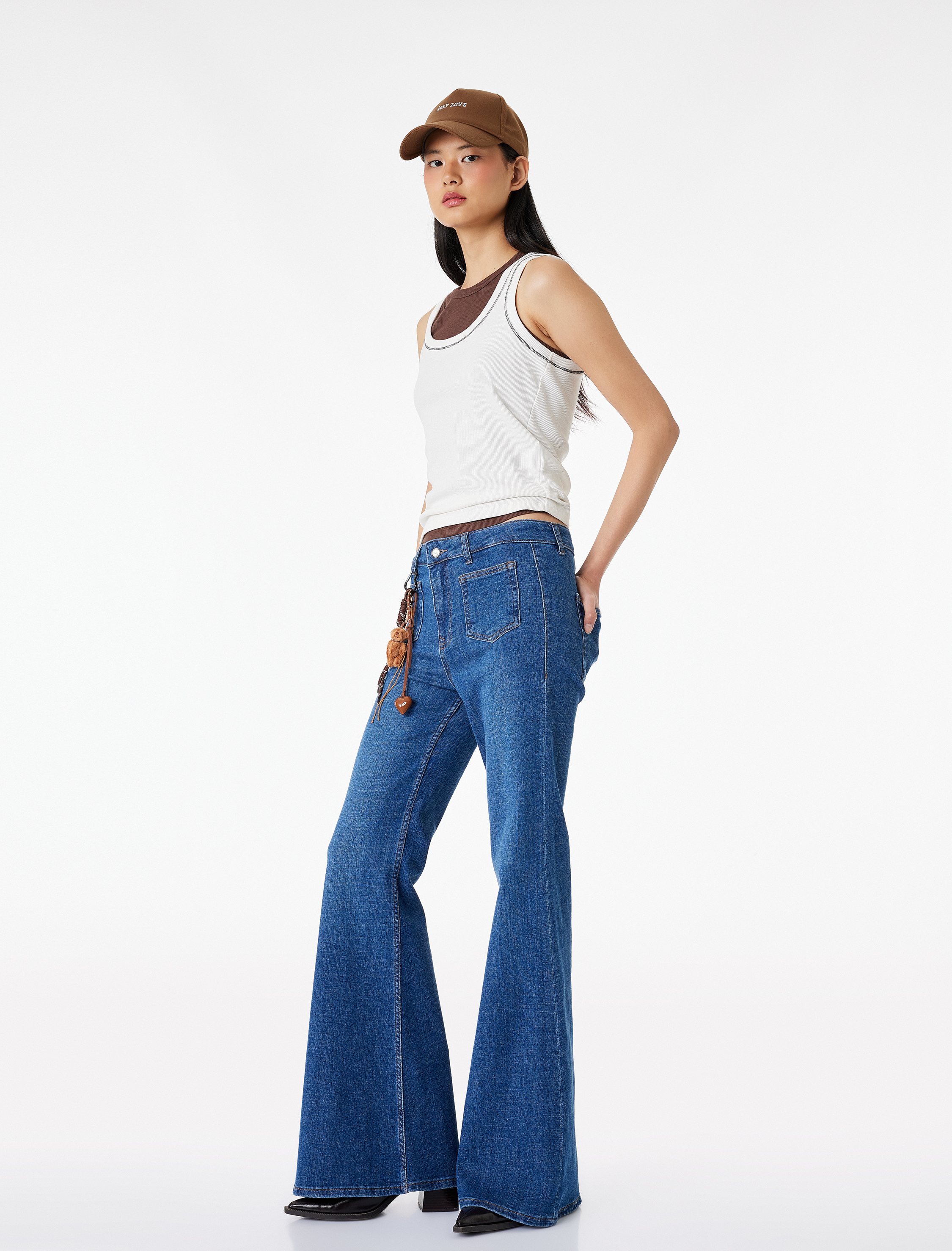   Dar Kesim Cep Detaylı Düğmeli İspanyol Paça Denim Pantolon - Flare Jeans