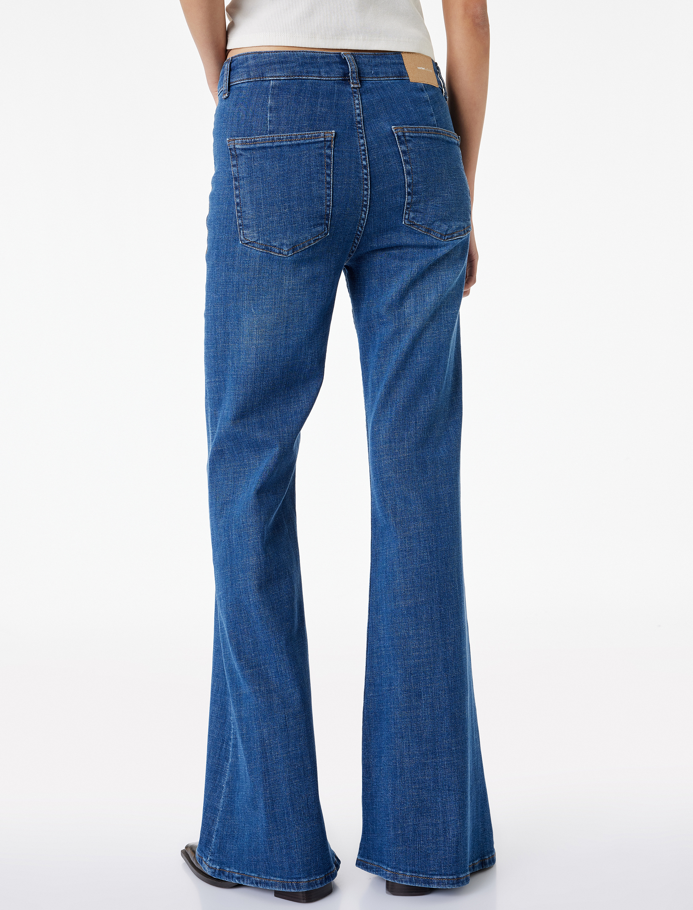   Dar Kesim Cep Detaylı Düğmeli İspanyol Paça Denim Pantolon - Flare Jeans