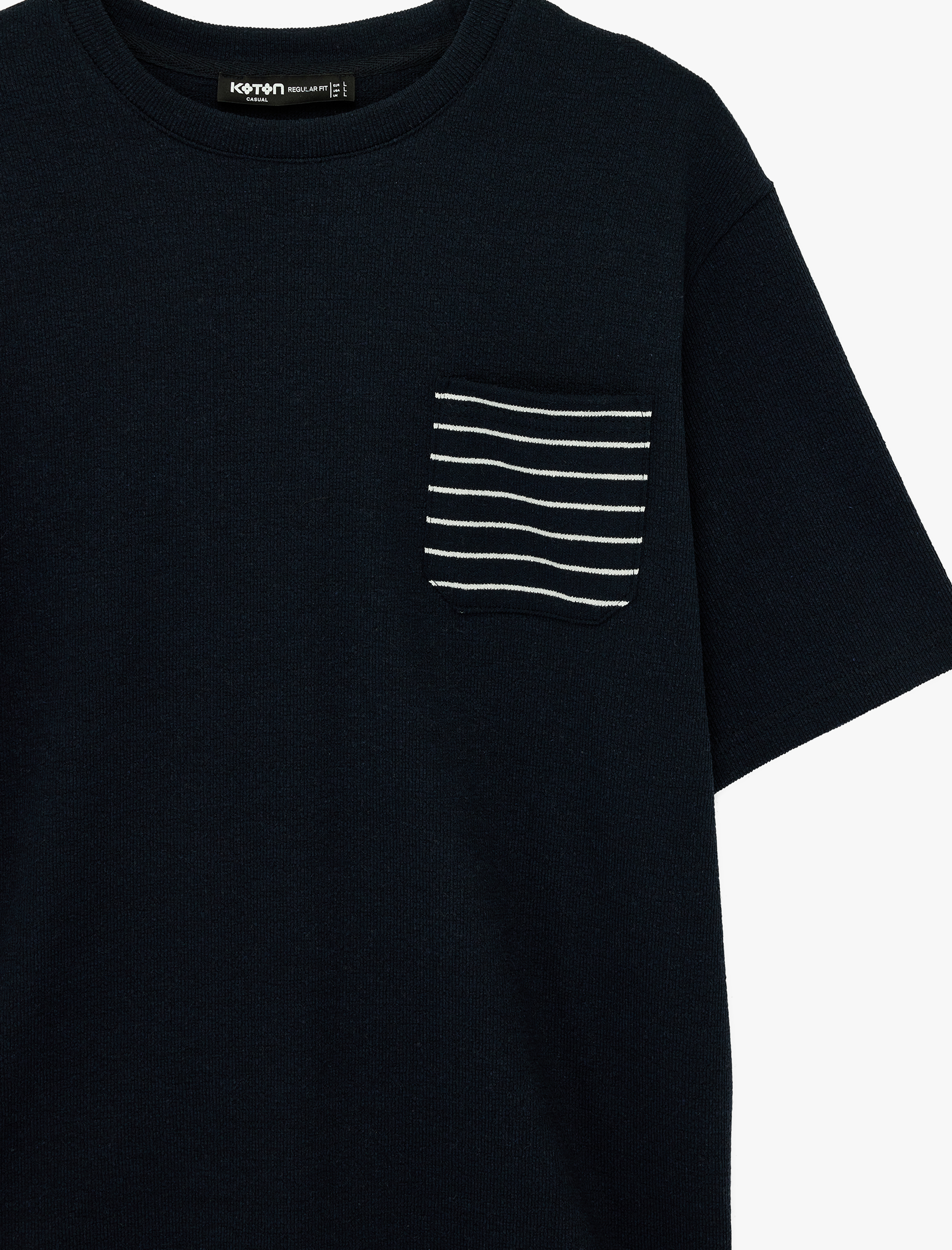   Regular Fit Çizgili Cep Detaylı Kısa Kollu Bisiklet Yaka Tişört