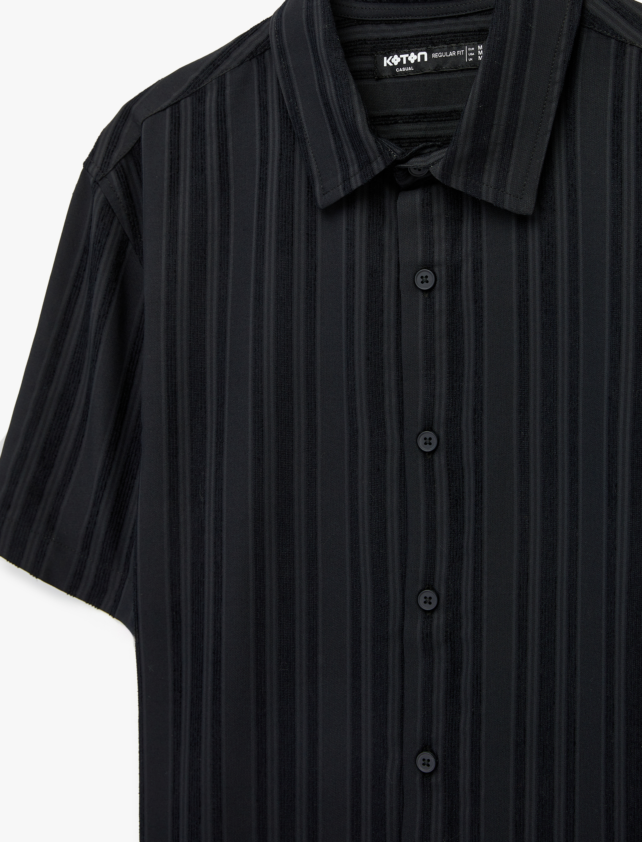   Regular Fit Viskon Karışımlı Klasik Yaka Kısa Kollu Düğmeli Gömlek