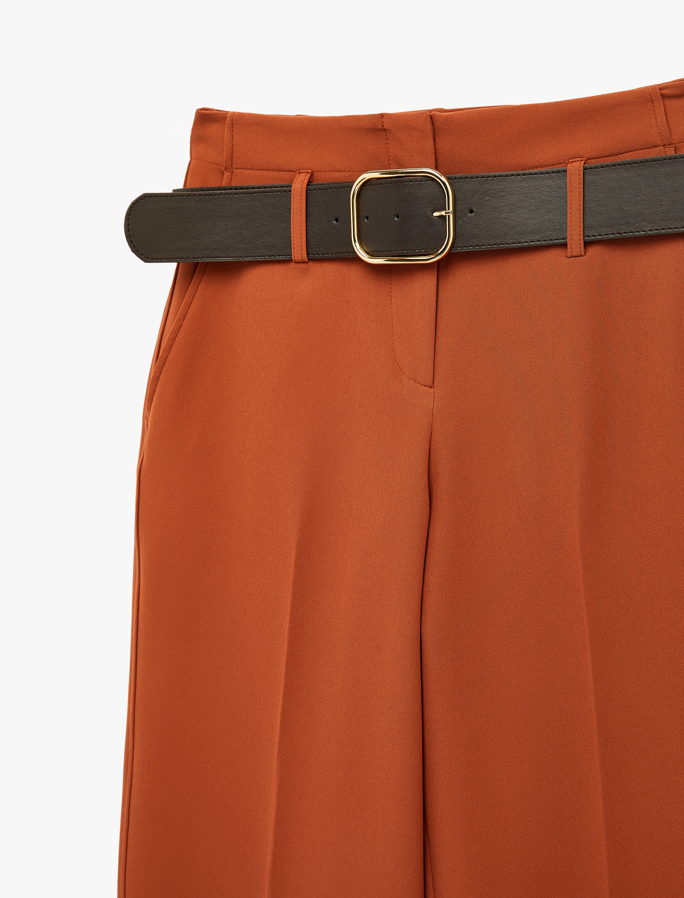   Cepli Kemer Detaylı Geniş Paça Uzun Kumaş Pantolon