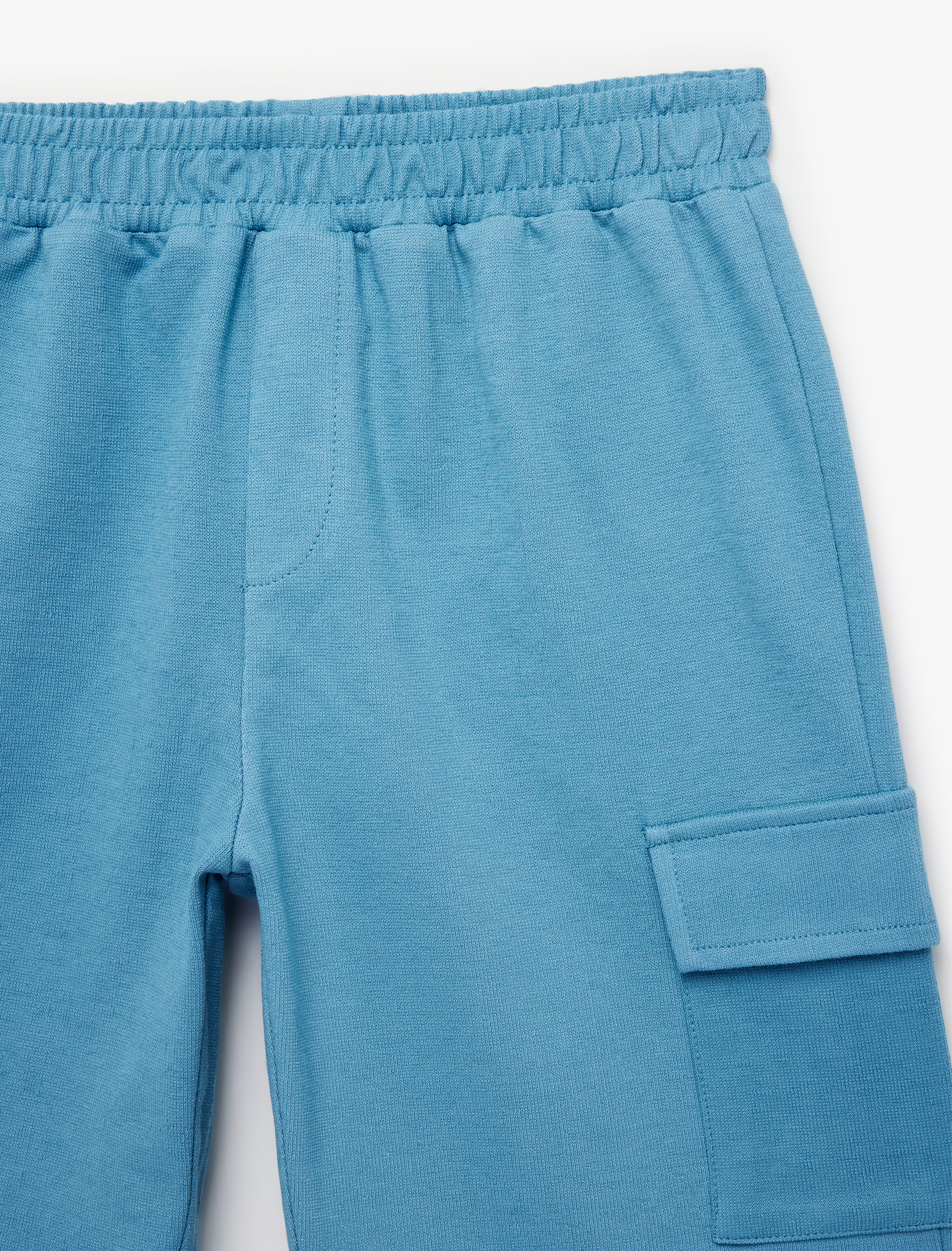  Erkek Çocuk Pamuklu Kapaklı Cepli Rahat Kesim Kargo Şort