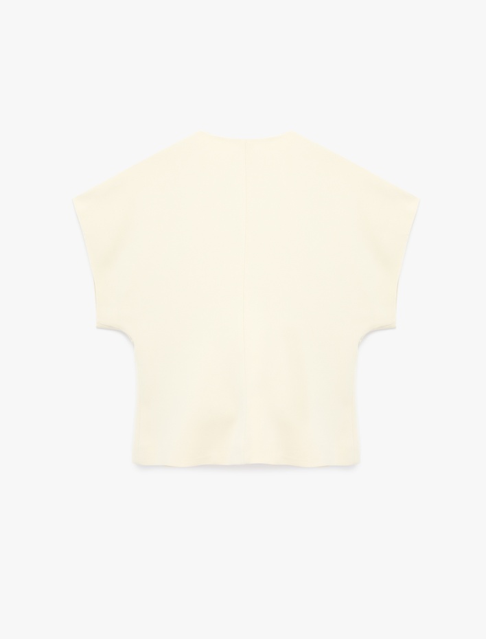  Kolsuz Metal Aksesuarlı Asimetrik Kruvaze Yaka Yelek