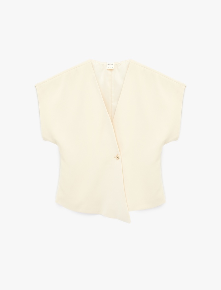  Kolsuz Metal Aksesuarlı Asimetrik Kruvaze Yaka Yelek