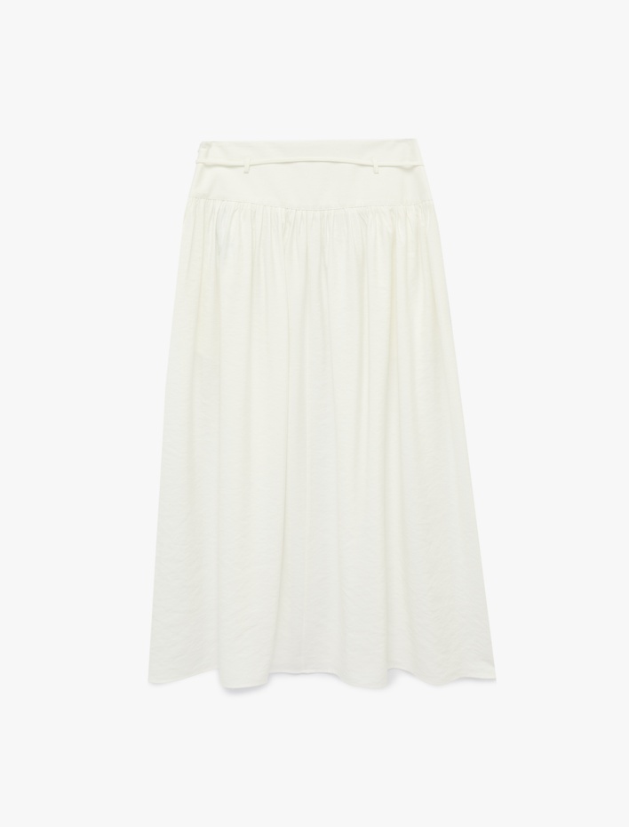  Viskon Kumaş Kemer Detaylı Çan Kesim Midi Etek