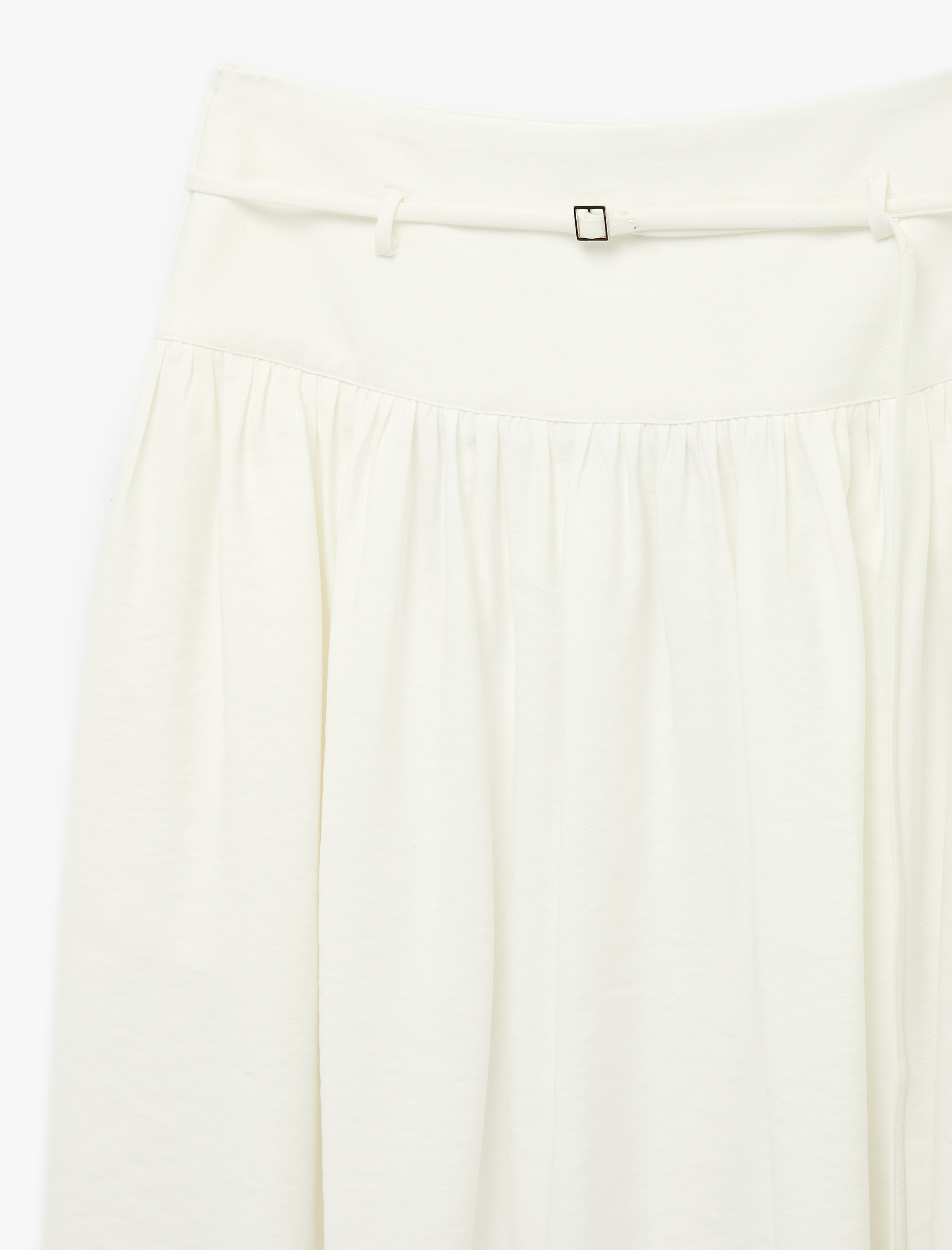   Viskon Kumaş Kemer Detaylı Çan Kesim Midi Etek