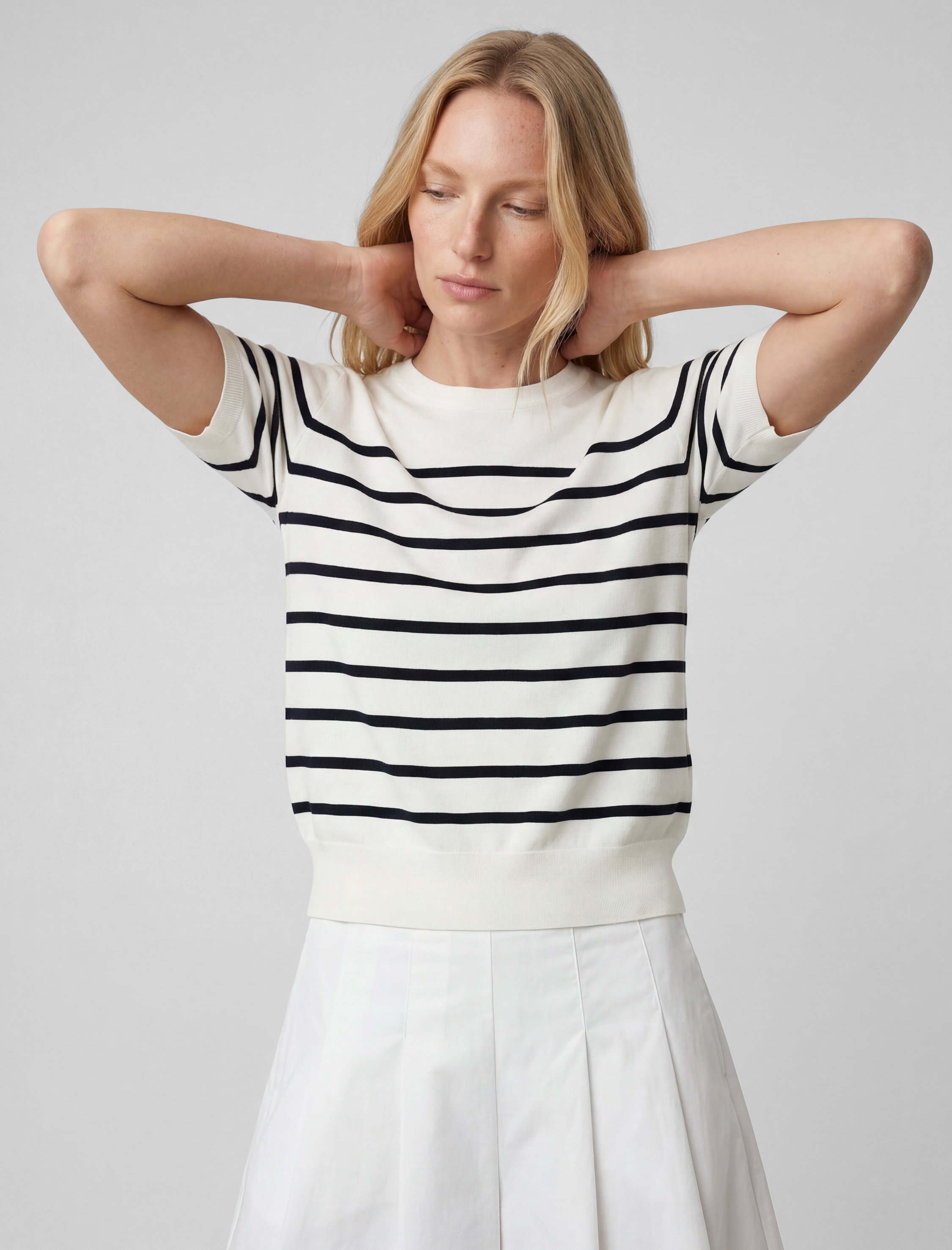   Regular Fit Kısa Kollu Bisiklet Yaka Çizgili Triko Kazak