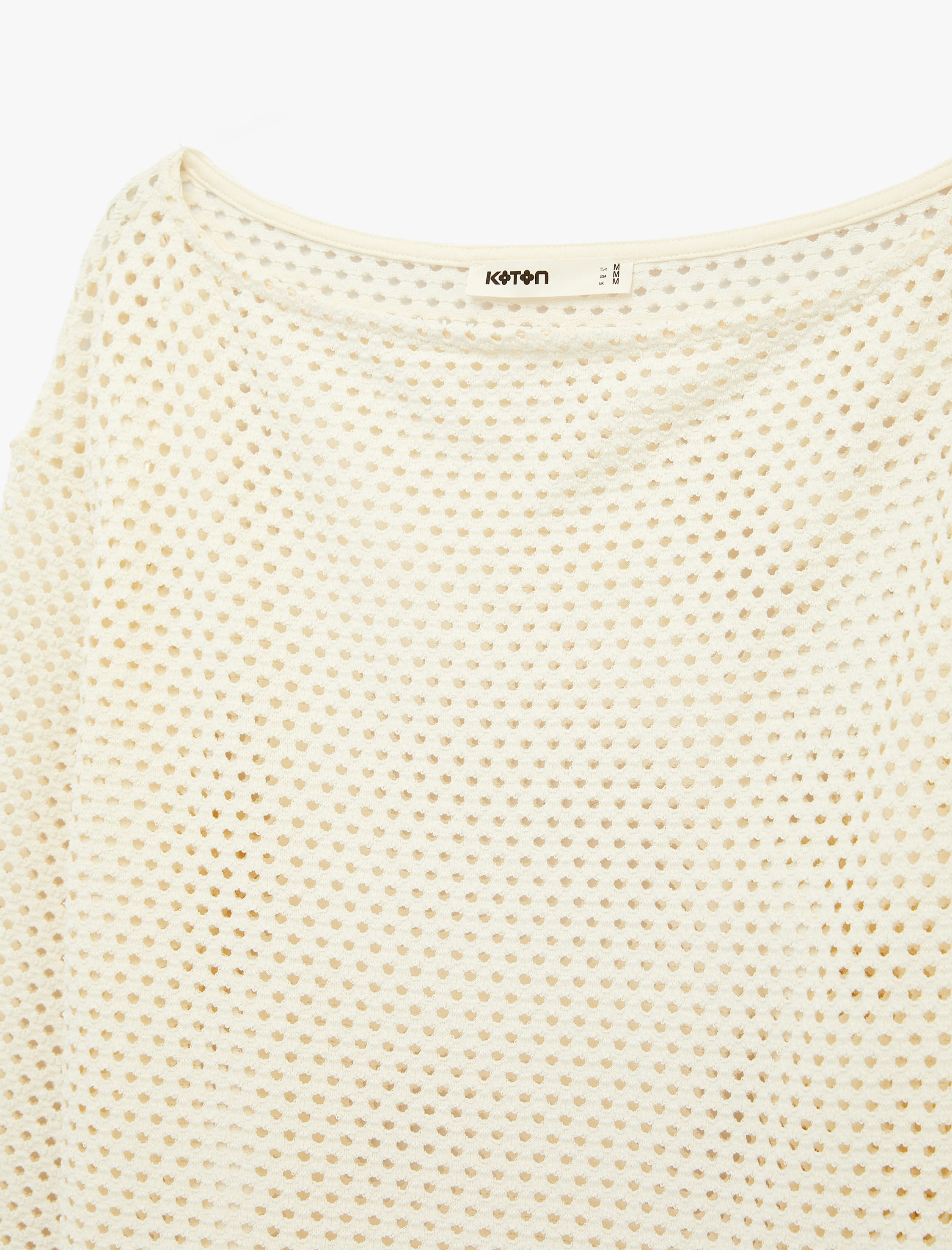   Uzun Kollu Kayık Yaka Omzu Açık File Ajurlu Bluz