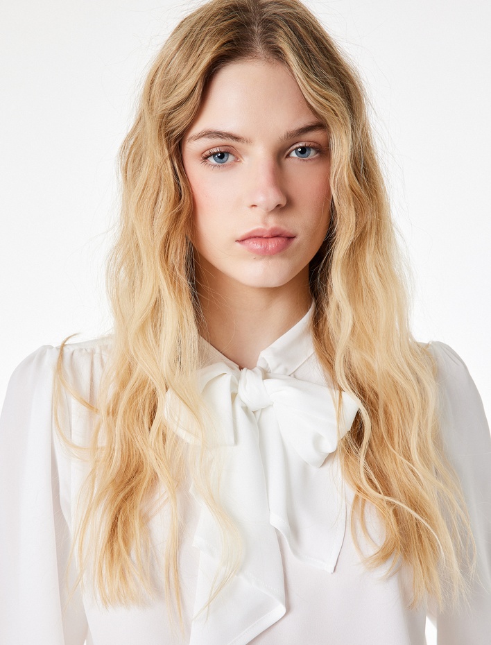  Fular Yaka Bağlama Detaylı Uzun Kollu Krep Bluz