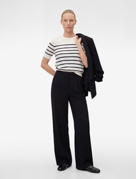 Rahat Kalıp Geniş Paça Pileli Pantolon