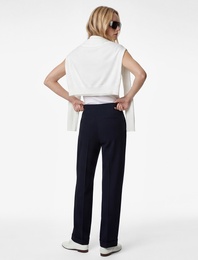 Krep Kumaş Kapak Detaylı Kemerli Geniş Paça Pantolon