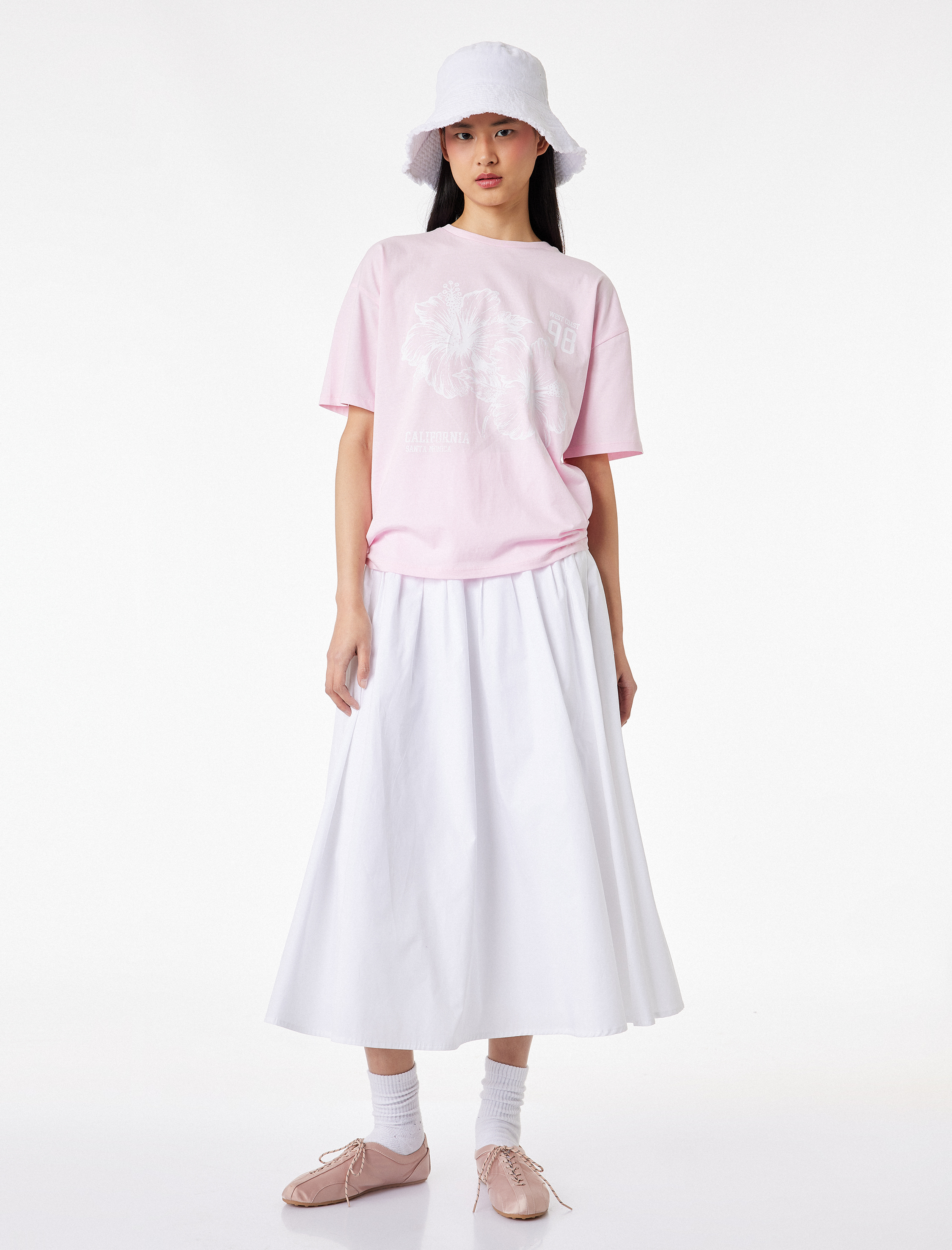   Rahat Kalıp Kısa Kollu Bisiklet Yaka Pamuklu Tişört