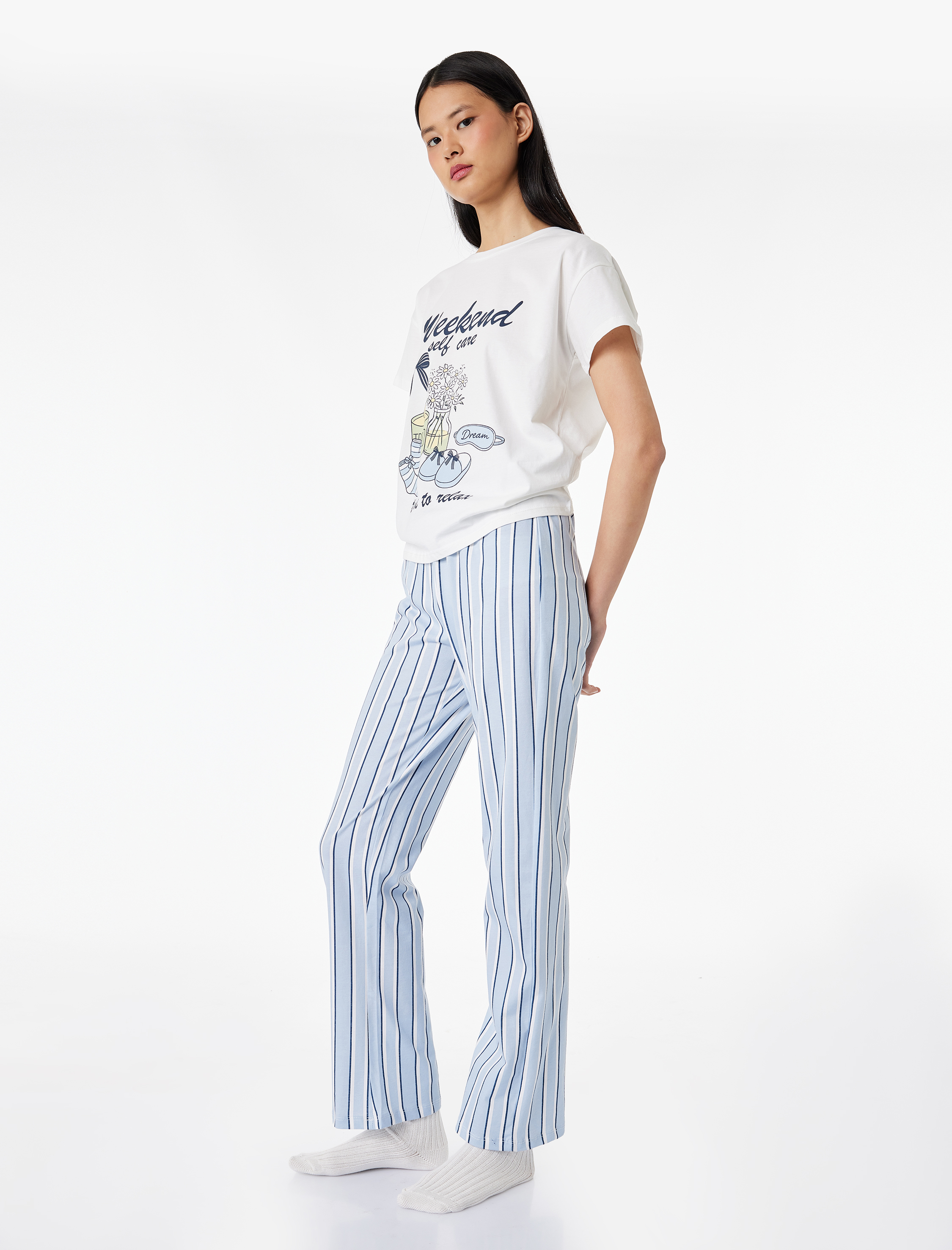   Pamuklu Rahat Kesim Kısa Kollu Baskılı Pijama Seti