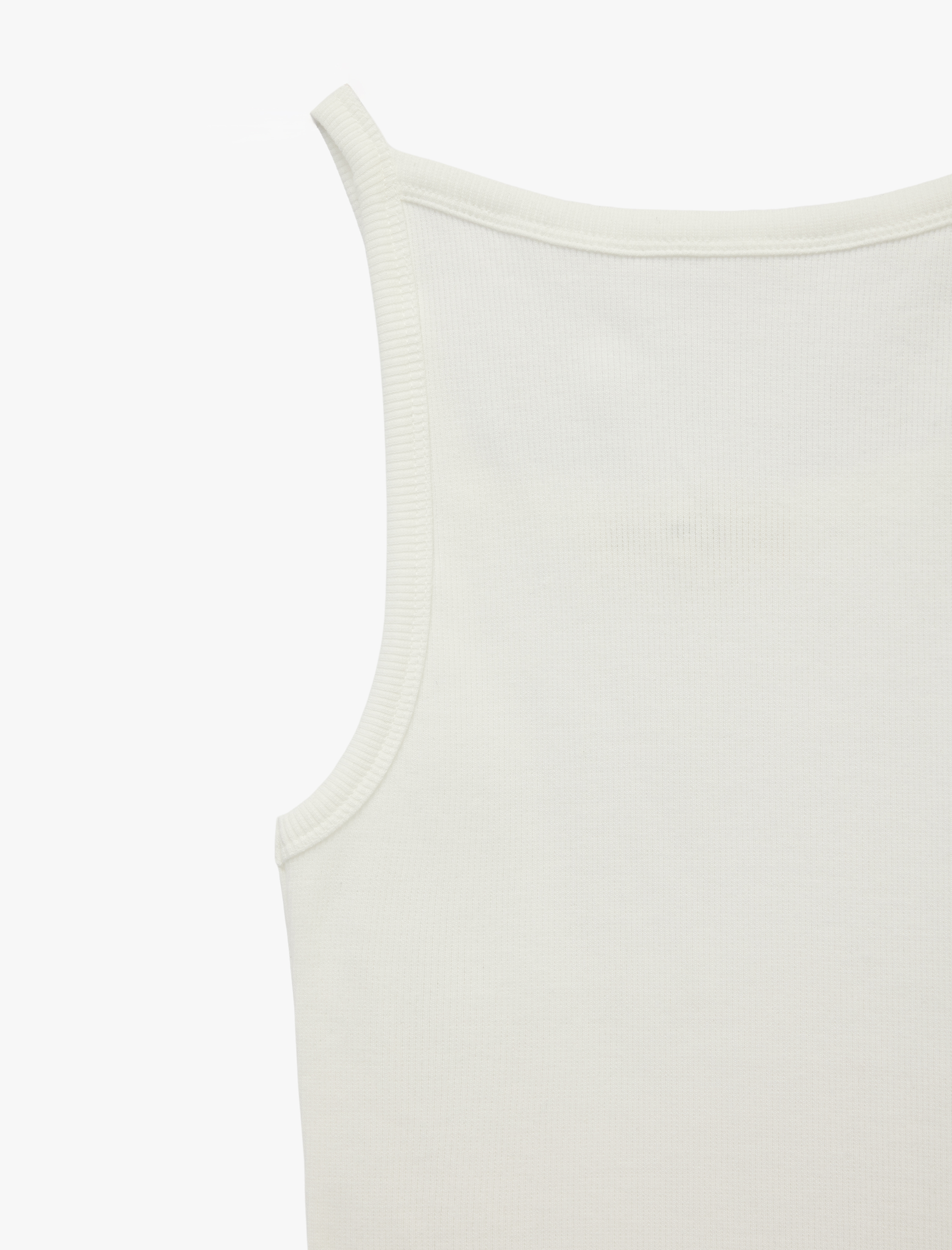   Slim Fit Kolsuz Kayık Yaka Atlet