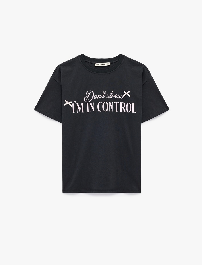  Rahat Kalıp Kısa Kollu Bisiklet Yaka Pamuklu Baskılı Fiyonklu Tişört