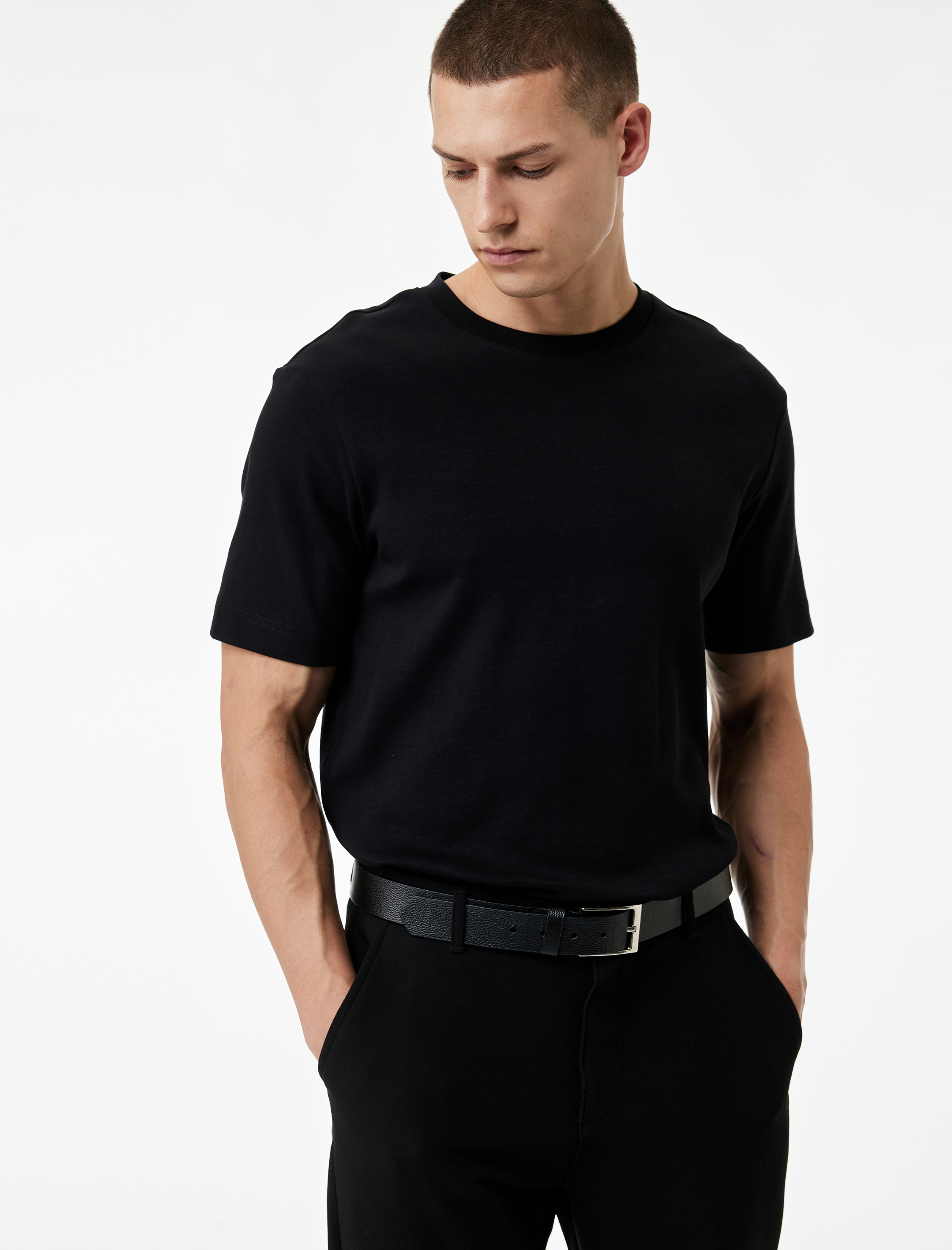   Regular Fit Kısa Kollu Pamuklu Bisiklet Yaka Tişört