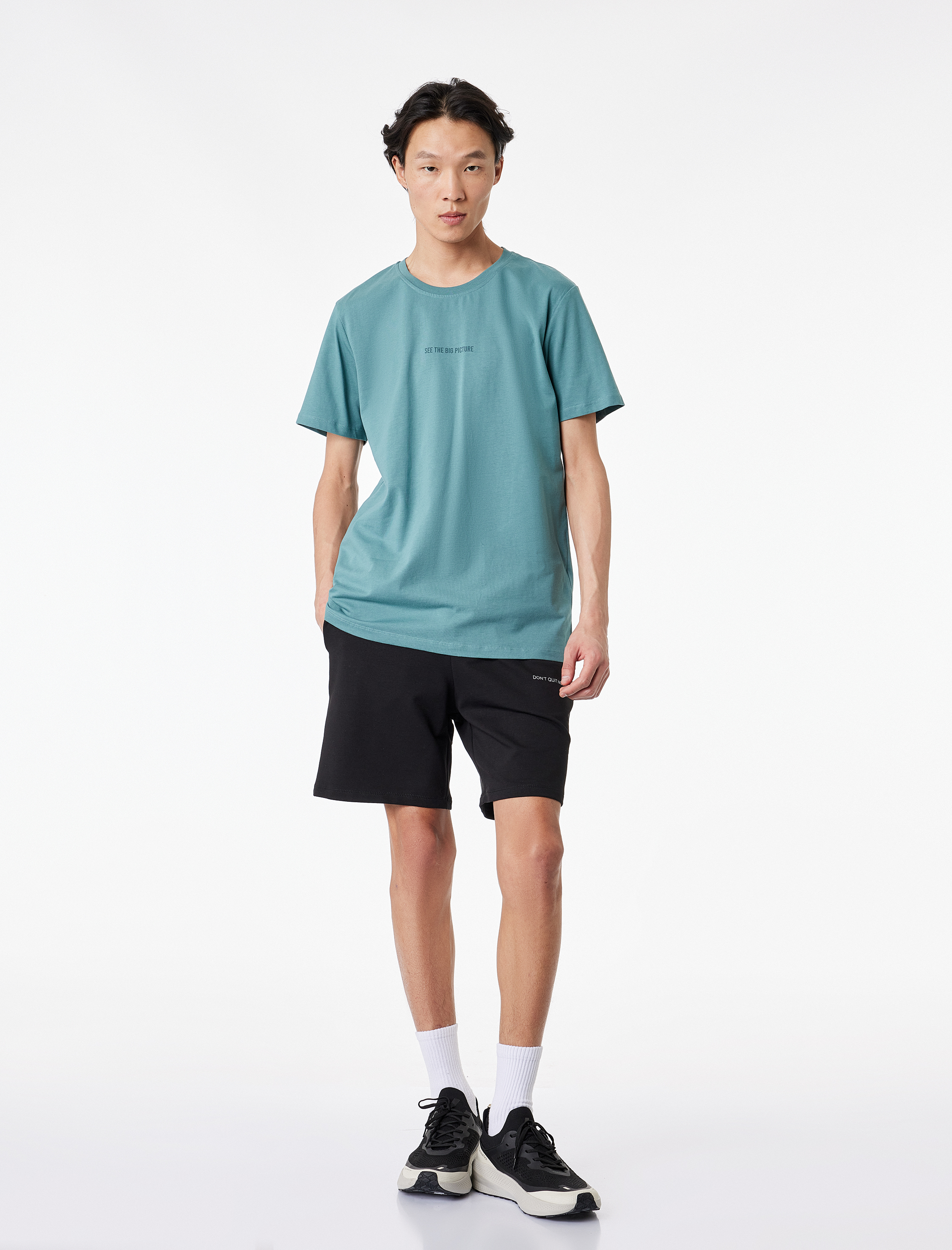   Bermuda Baskılı Cepli Beli Bağcıklı Spor Şort