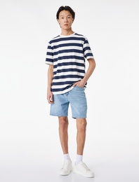 Rahat Kalıp Pamuklu Bermuda Jean Şort