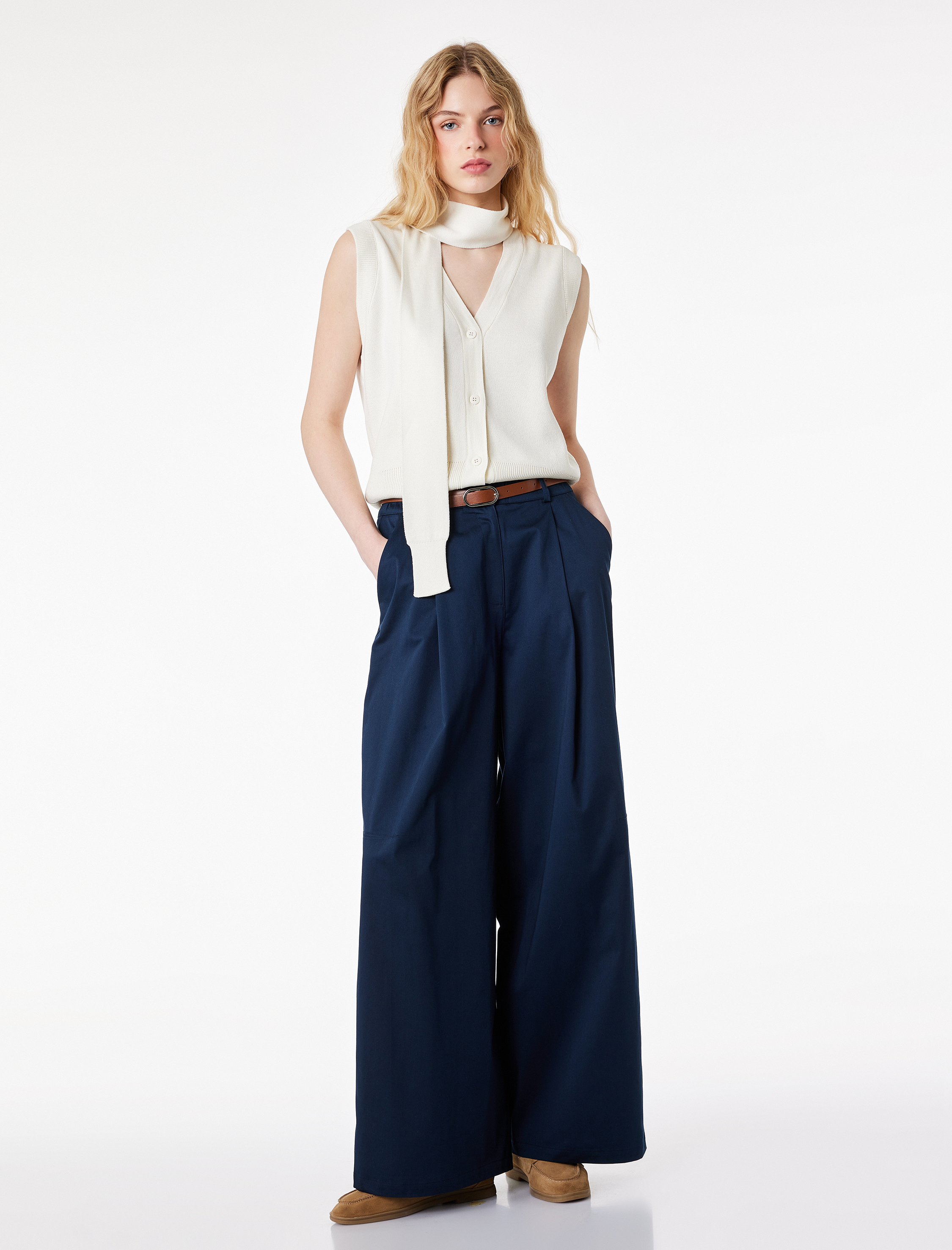   Pamuklu Cepli Yüksek Bel Geniş Paça Kemerli Pantolon