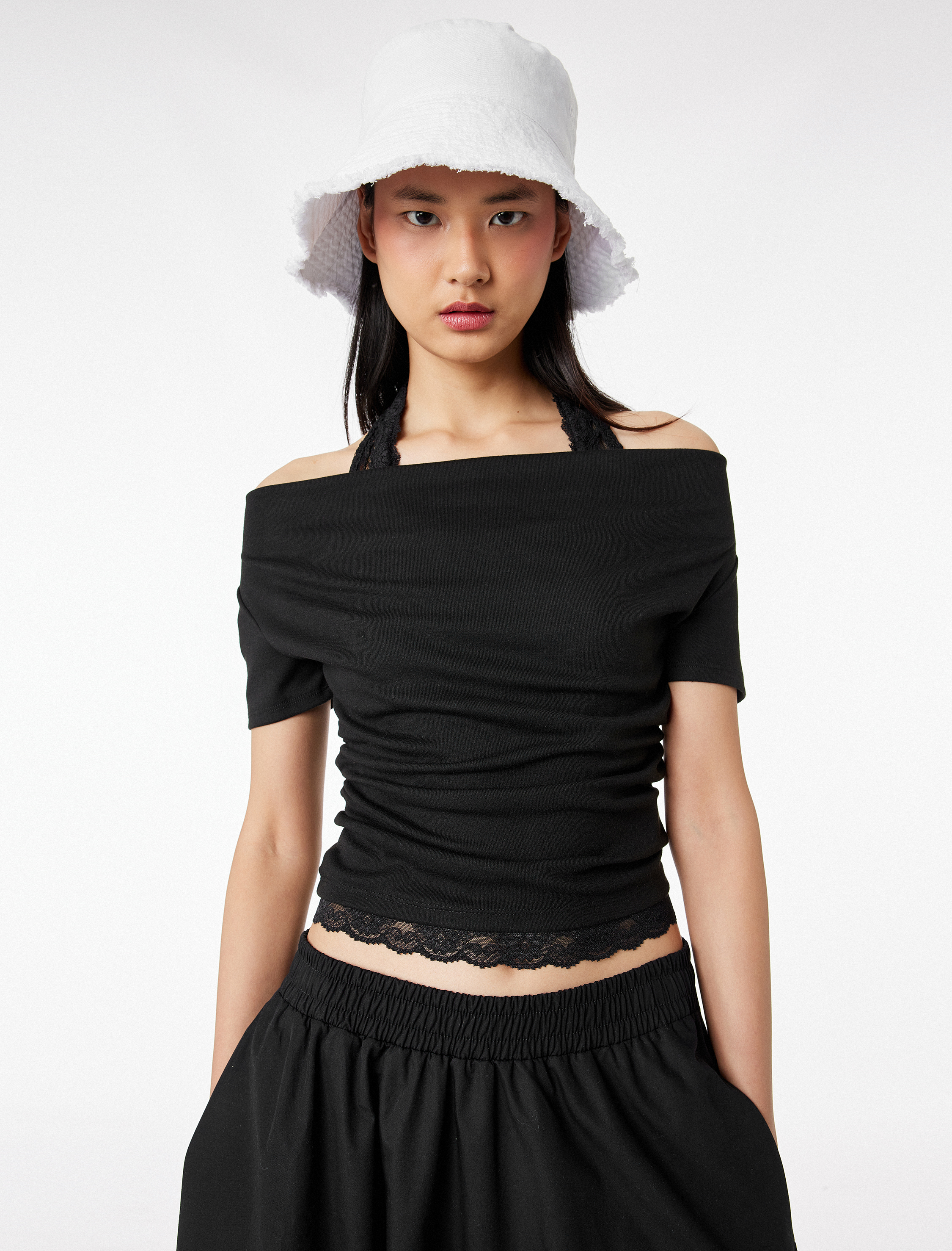   Slim Fit Kısa Kollu Dantel Detaylı Atletli İkili Kayık Yaka Tişört