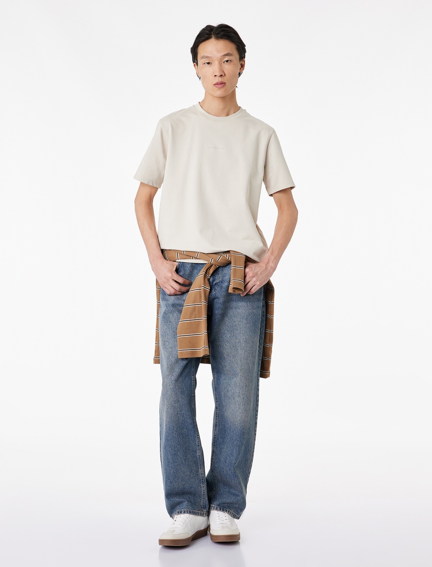 Koton Erkek Regular Fit Bisiklet Yaka Pamuklu Tok Kumaş Kısa Kollu Baskılı T-Shirt