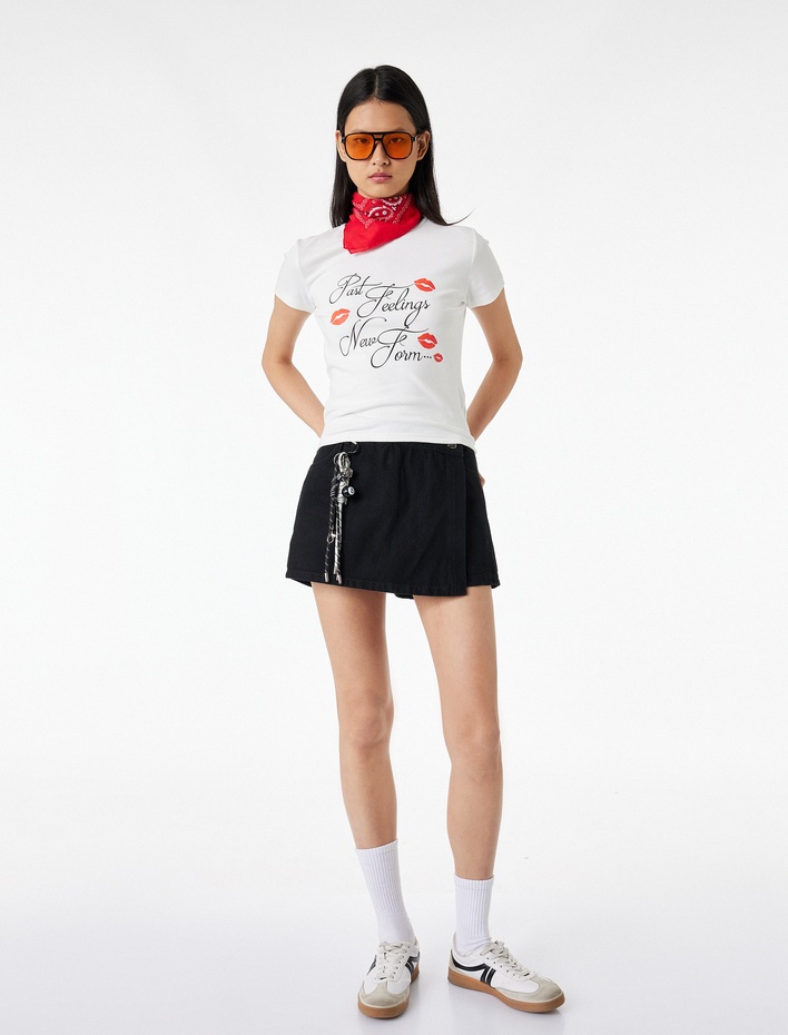  Slim Fit Kısa Kollu Baskılı Bisiklet Yaka Pamuklu Tişört