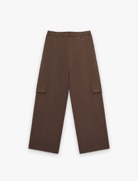 Pamuklu Gabardin Düğmeli Rahat Kalıp Kargo Cepli Pantolon