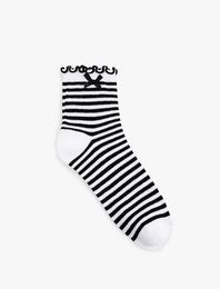 Çizgili Fırfırlı Fiyonklu Soket Çorap