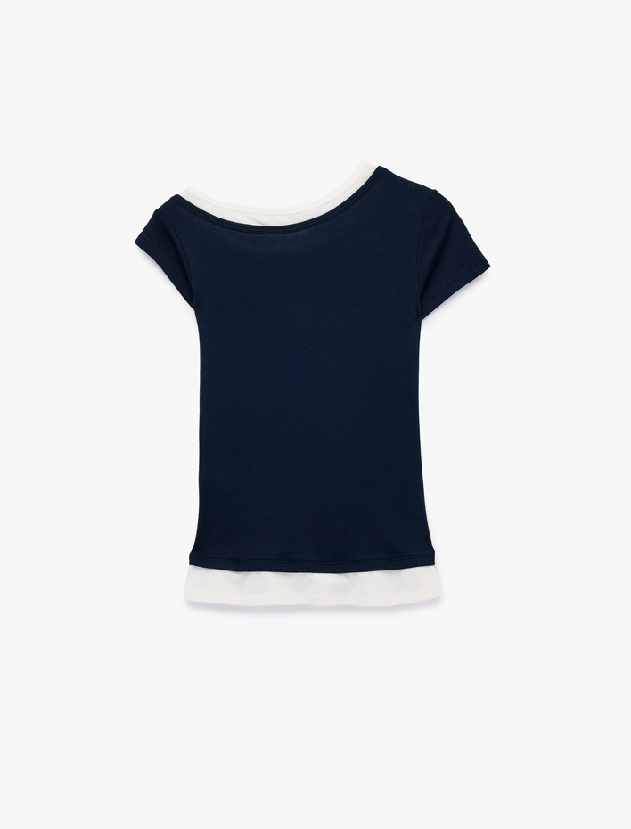  Slim Fit Kontrast Detaylı Kısa Kollu Kayık Yaka Tişört