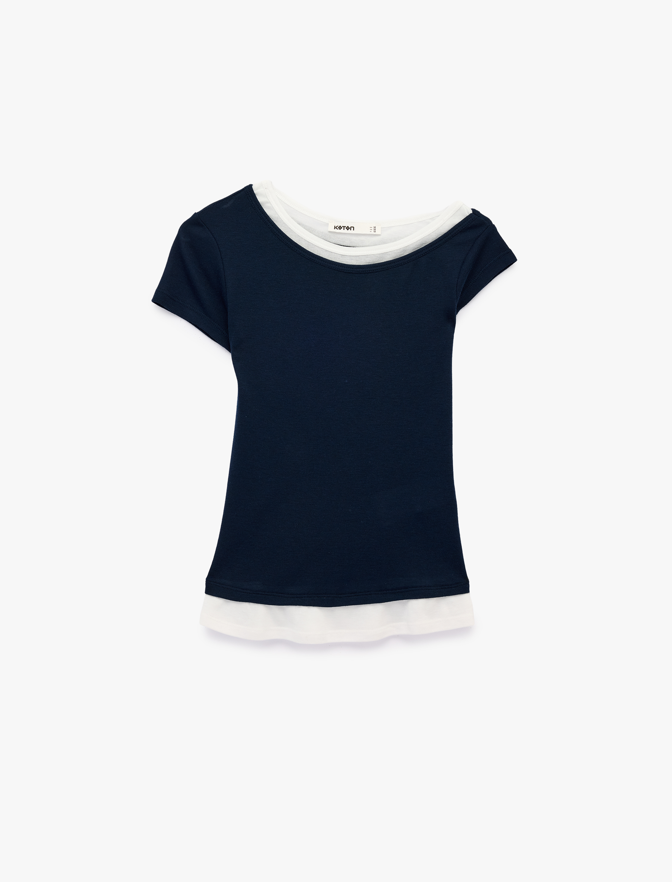   Slim Fit Kontrast Detaylı Kısa Kollu Kayık Yaka Tişört