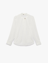 Metal Aksesuarlı Uzun Kollu Pileli Bisiklet Yaka Bluz