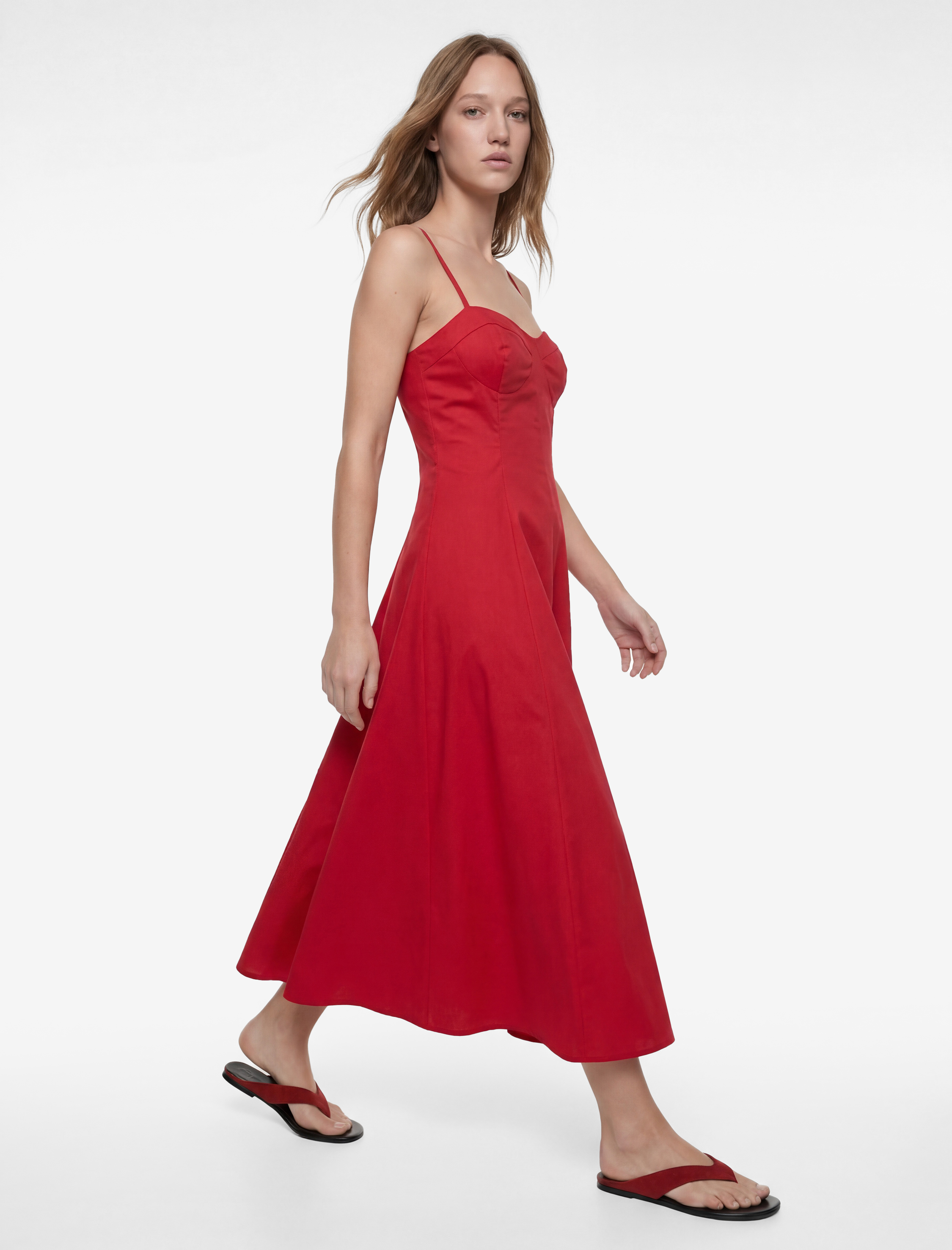   Slim Fit Kalp Yaka Kolsuz Pamuklu İp Askılı Volanlı Poplin Uzun Elbise