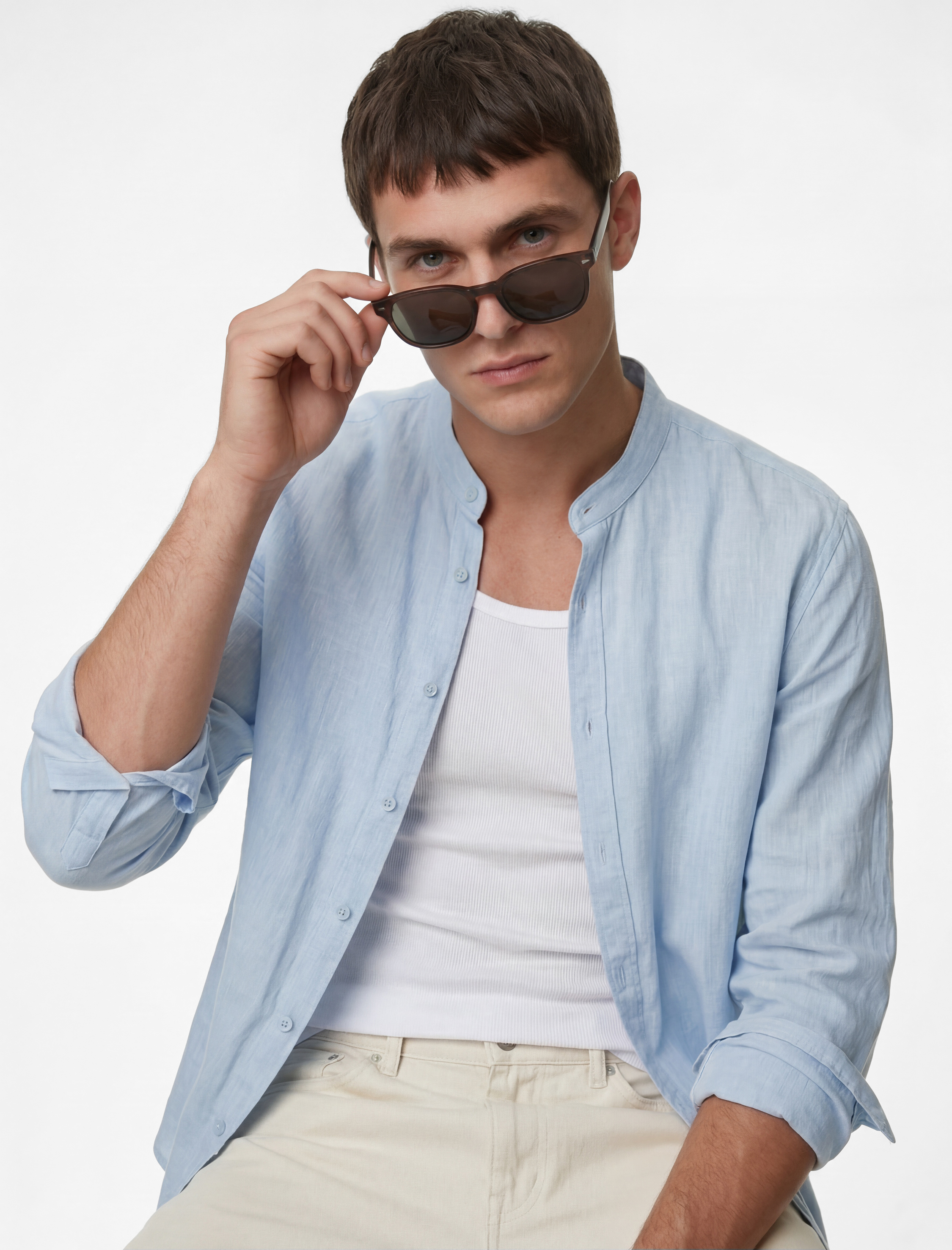 Pamuklu Regular Fit Düğme Detaylı Uzun Kollu Hakim Yaka Gömlek - Görsel 2