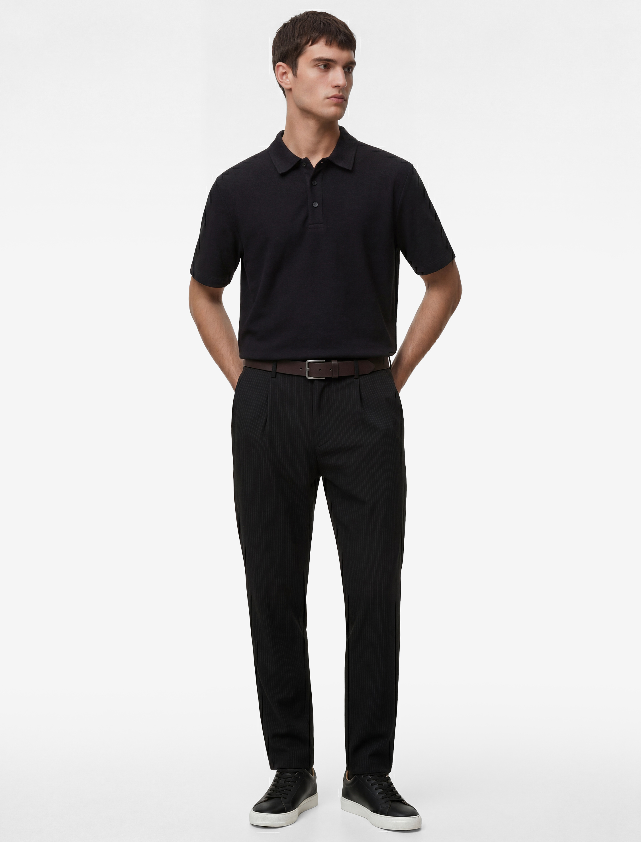   Regular Fit Waffle Dokulu Düğmeli Kısa Kollu Polo Yaka Tişört