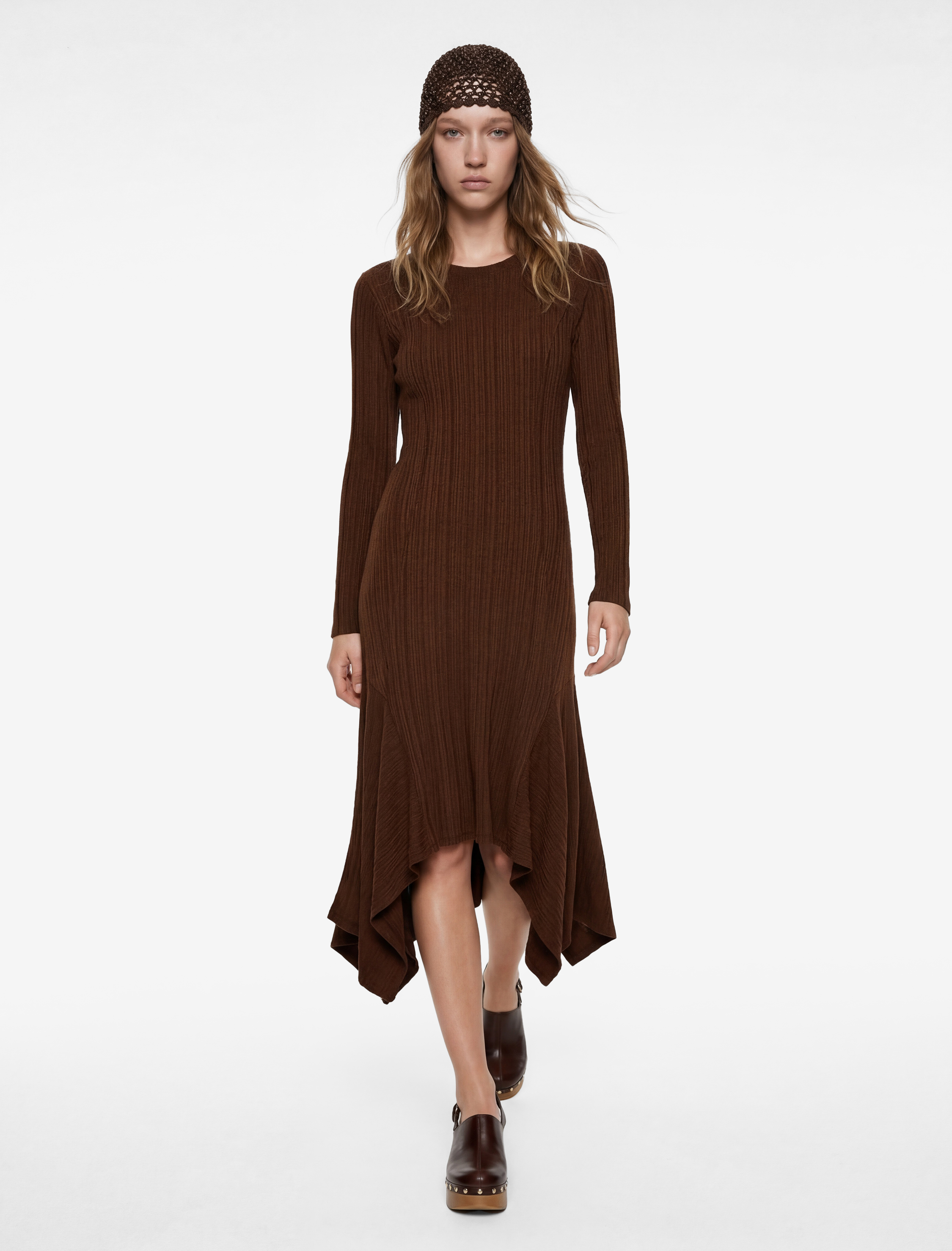 Rahat Kalıp Uzun Kollu Bisiklet Yaka Asimetrik Kesim Uzun Elbise