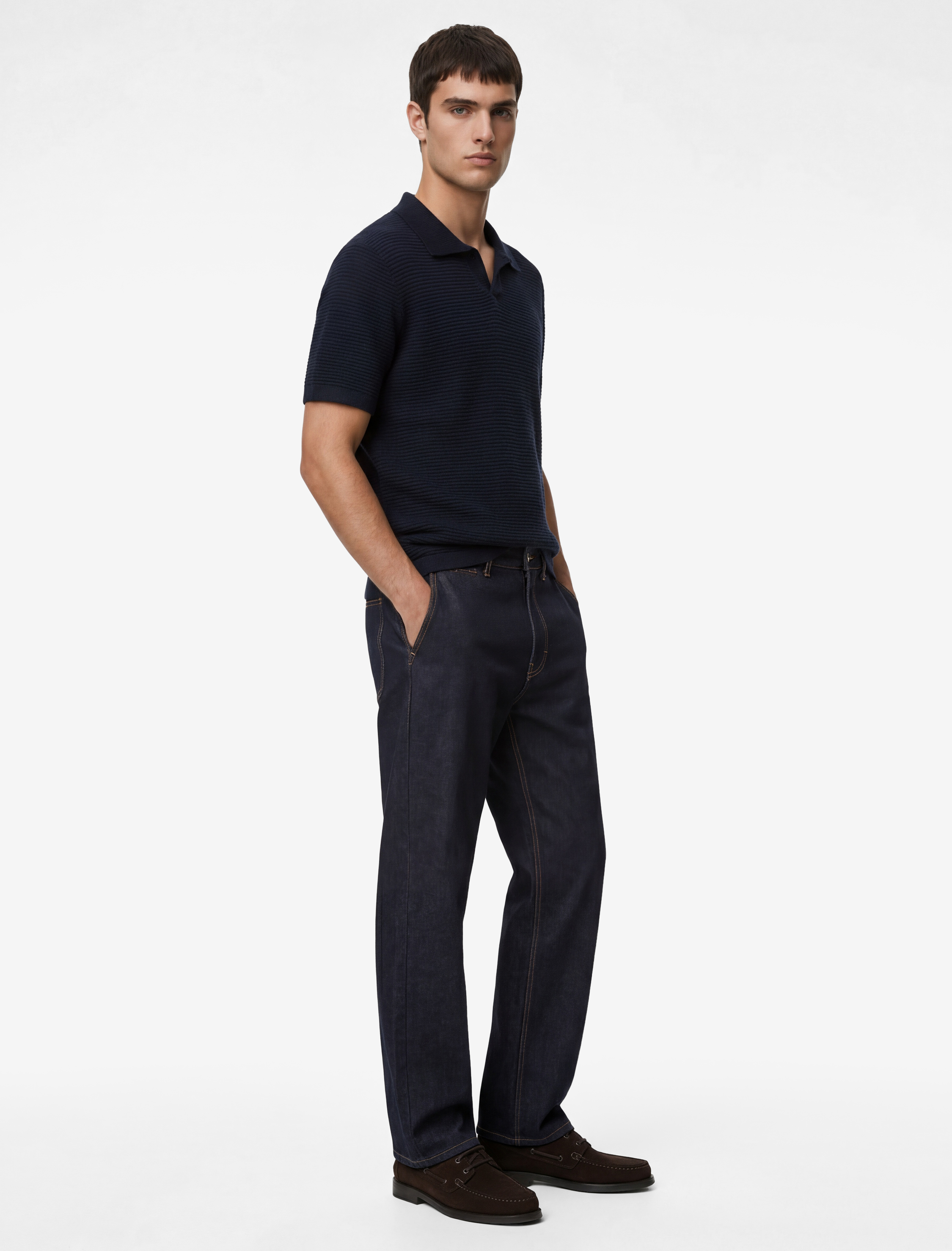   Pamuklu Dokulu Polo Yaka Kısa Kollu Triko Tişört