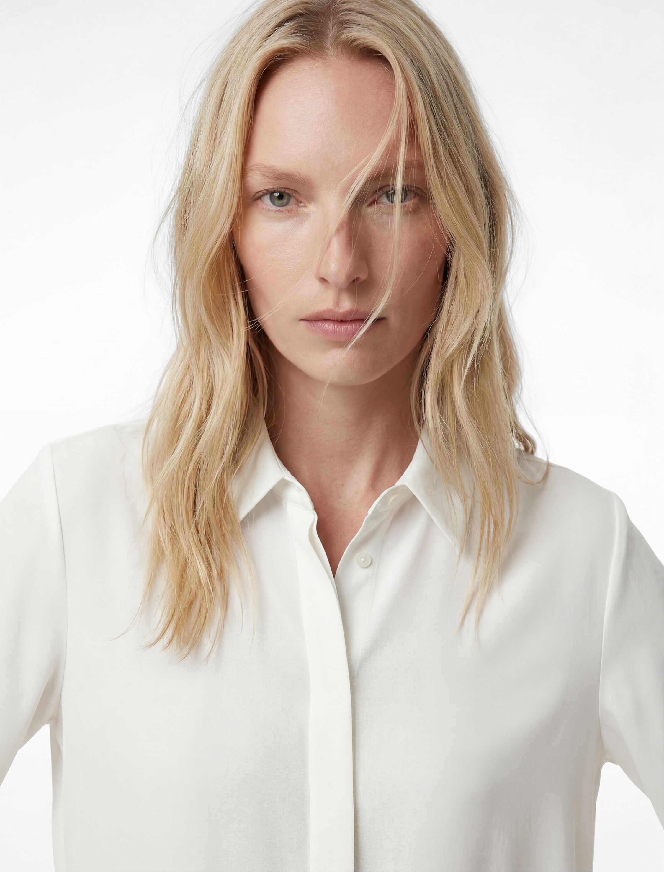 Slim Fit Uzun Kollu Düğmeli Saten Gömlek - Görsel 2