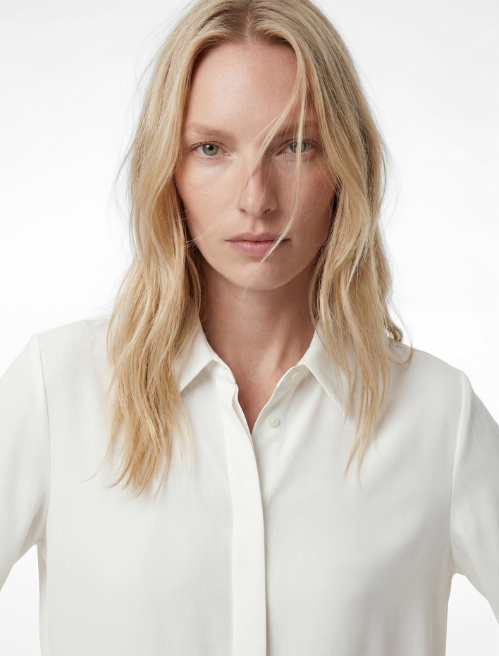  Slim Fit Uzun Kollu Düğmeli Saten Gömlek