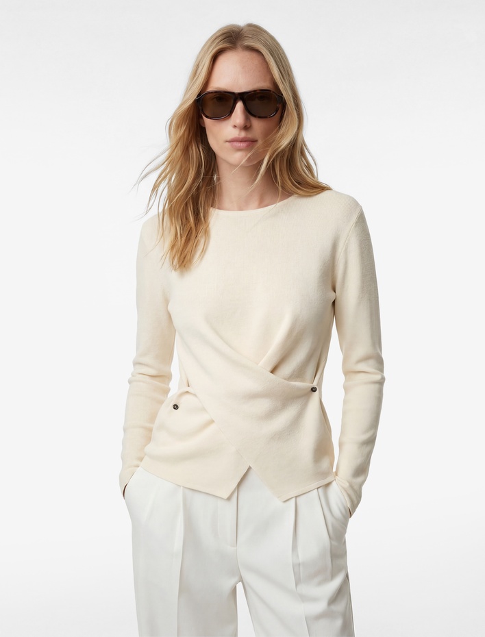  Uzun Kollu Bisiklet Yaka Çapraz Kruvaze Kapama Detaylı Triko Kazak