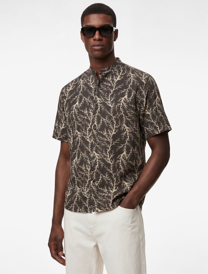  Regular Fit Kısa Kollu Devrik Yaka Desenli Gömlek