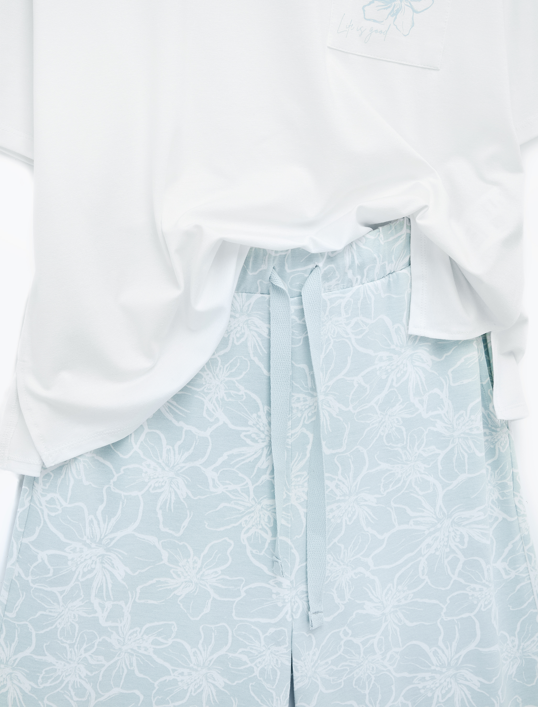   Desenli Kısa Kollu Bol Kesim Viskon Pijama Takımı