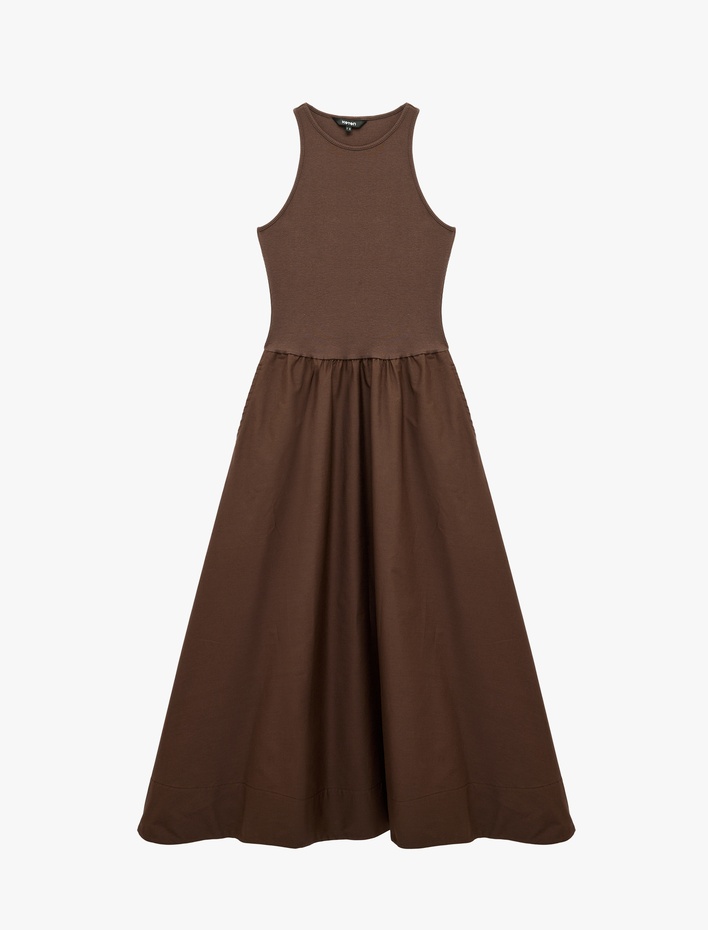  İki Farklı Kumaş Kullanımlı Pamuklu Bisiklet Yaka Kolsuz Uzun Elbise