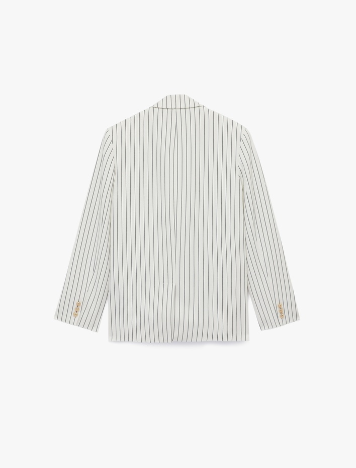  Kruvaze Yaka Uzun Kollu Metal Düğme Detaylı Blazer Ceket