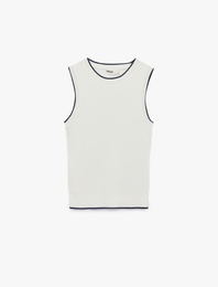 Kontrast Detaylı Bisiklet Yaka Kolsuz Triko Bluz