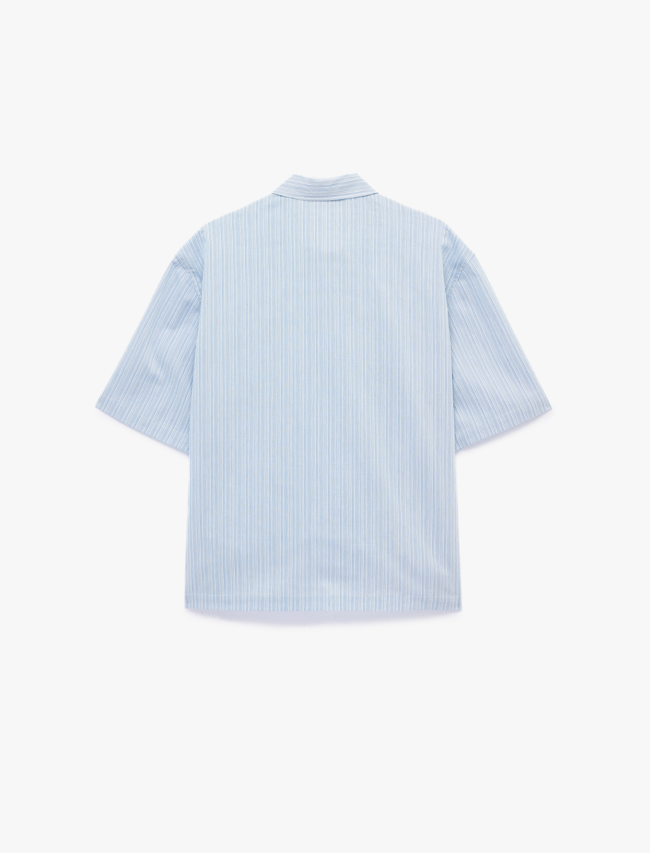   Klasik Yaka Pamuklu Cep Detaylı Poplin Rahat Kalıp Kısa Kollu Gömlek