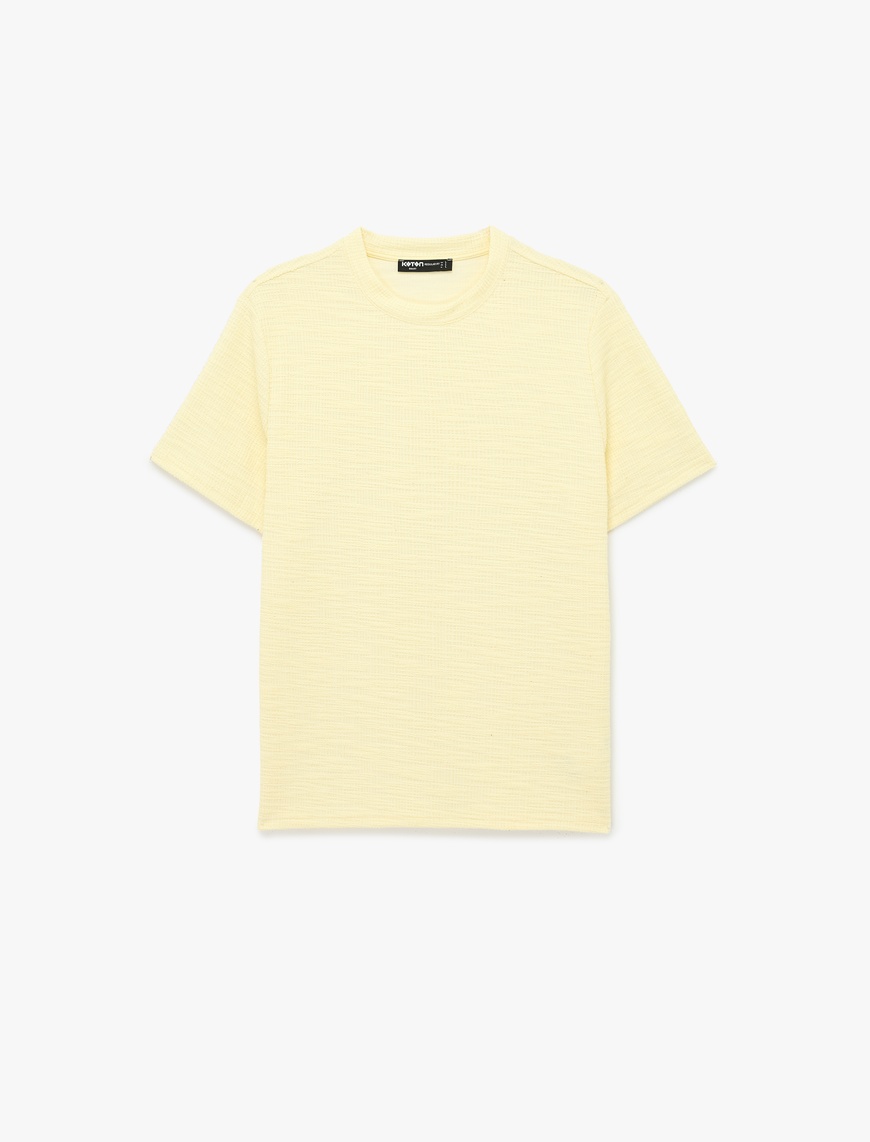 Koton Erkek Regular Fit Kısa Kollu Dokulu Tok Kumaş Bisiklet Yaka T-Shirt